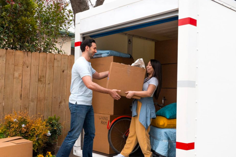 How to Hire a Suitable Moving Services having Cargo Containers